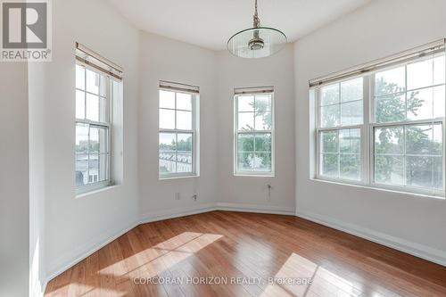 Dining room filled with natural sunlight - Ph3 - 35 Hunt Avenue, Richmond Hill, ON 