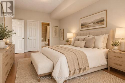 Primary Bedroom has ensuite bathroom & w in closet - Ph3 - 35 Hunt Avenue, Richmond Hill, ON 