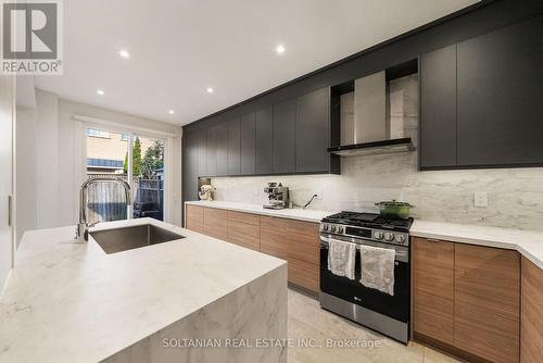 163 Wildberry Crescent, Vaughan, ON 