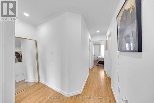 Hallway - 39 Decker Hollow Circle, Brampton, ON 