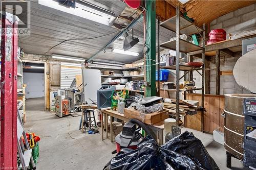 689 E Barton Street E, Hamilton, ON 