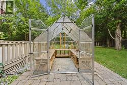 GREEN HOUSE - 