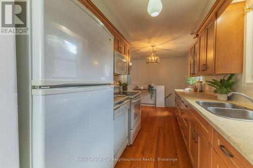 26 Ashdale Crescent, Clarington (Bowmanville), ON 