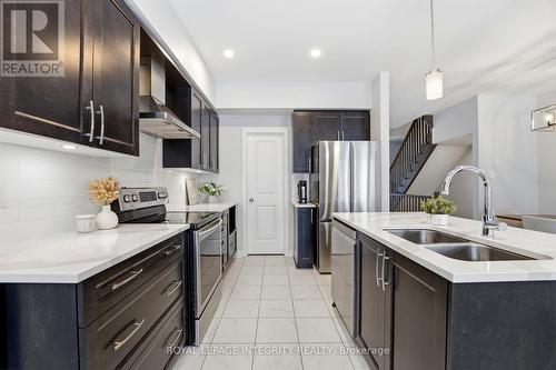 13 Brixton Way, Ottawa, ON 