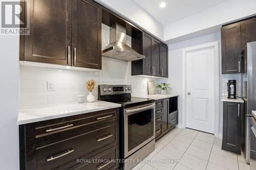 13 Brixton Way, Ottawa, ON 