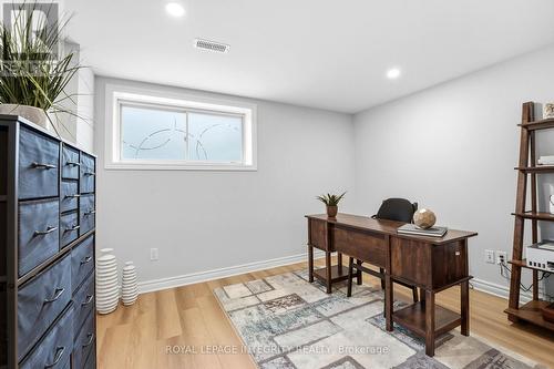 13 Brixton Way, Ottawa, ON 