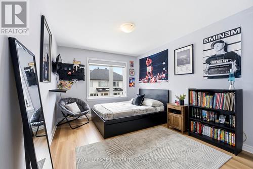 13 Brixton Way, Ottawa, ON 