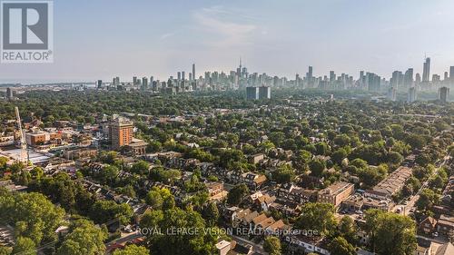 819 Pape Avenue, Toronto, ON 