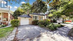 339 ELMWOOD AVENUE Toronto, ON M2N 3N2