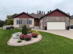 1 Rossmere CR Stonewall, MB R0C 2Z0