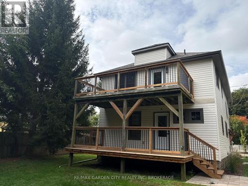 2 - 1105 HAIST STREET , Pelham (Fonthill), Ontario L0S 1E2 3