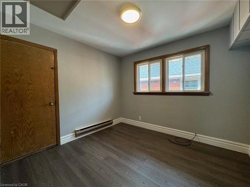 192 ALLEN Street E Unit# 3 , Waterloo, Ontario N2J 1K1 5