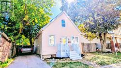 160 GLENDALE AVENUE N Hamilton, ON L8L 7J8