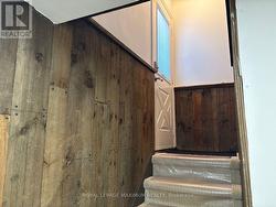 18 RICHLAND CRESCENT Toronto, ON M9C 4C7