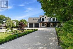 204 FALLINGBROOK DRIVE  Hamilton, ON L9G 1E6