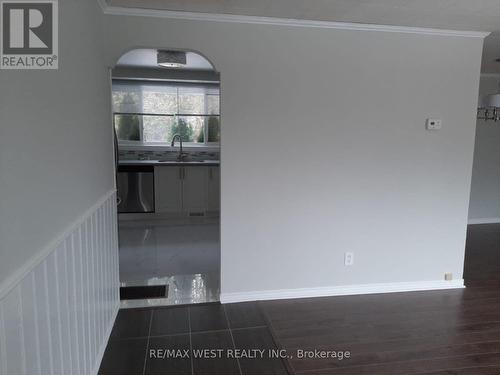 MAIN FLOOR - 336 ONTARIO STREET , Newmarket, Ontario L3Y 2K3 3