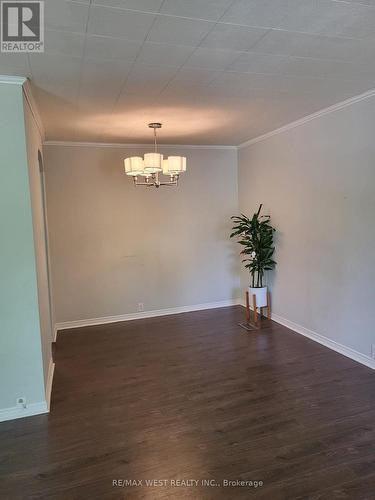 MAIN FLOOR - 336 ONTARIO STREET , Newmarket, Ontario L3Y 2K3 4