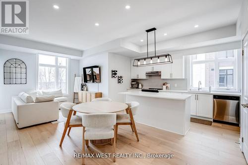 223 - 9560 ISLINGTON AVENUE  Vaughan, ON L4L 1A7