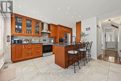 3829 CRAIGHURST AVENUE  Mississauga, ON L5N 6T7