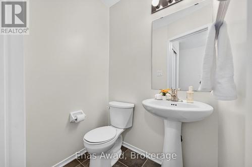 26 - 2591 LONGFIELDS DRIVE , Ottawa, Ontario K2J 2L7 5