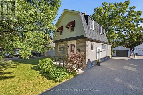 569 MASSON STREET  Oshawa, ON L1G 5A2