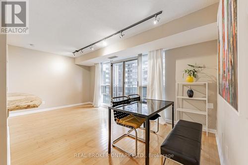 2011 - 153 BEECROFT ROAD , Toronto, Ontario M2N 7C5 3