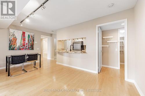 2011 - 153 BEECROFT ROAD , Toronto, Ontario M2N 7C5 5
