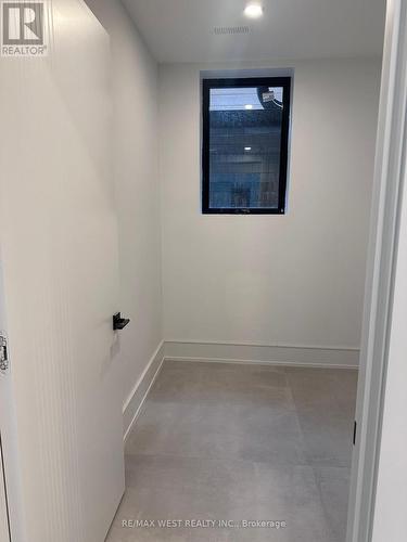 BASEMENT - 506 WELLINGTON CRESCENT , Oakville, Ontario L6L 4X5 5