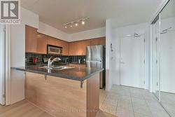 305 - 38 FONTENAY COURT  Toronto, ON M9A 5H5