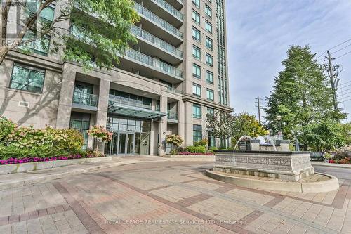 305 - 38 FONTENAY COURT , Toronto, Ontario M9A 5H5 4