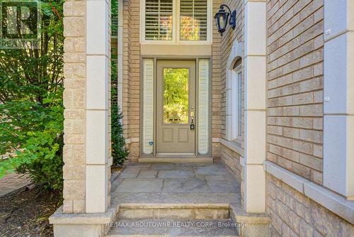 2435 HERTFORDSHIRE WAY , Oakville, Ontario L6H 7M8 2