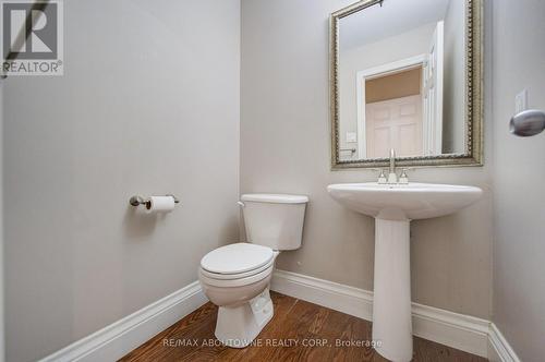 2435 HERTFORDSHIRE WAY , Oakville, Ontario L6H 7M8 5