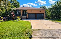 8 HUNTER ROAD Grimsby, ON L3M 4A4