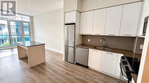 744 - 9471 YONGE STREET , Richmond Hill, Ontario L4C 0Z5 3