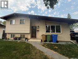 32 COOKSLEY BAY Regina, SK S4N 4G4