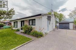 UPPER - 523 PINEGROVE ROAD Oakville, ON L6K 2C2