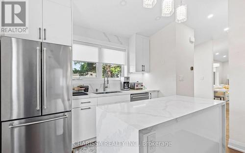 UPPER - 523 PINEGROVE ROAD , Oakville, Ontario L6K 2C2 5