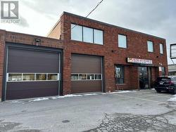 25 MILFORD AVENUE Toronto, ON M6M 2W1