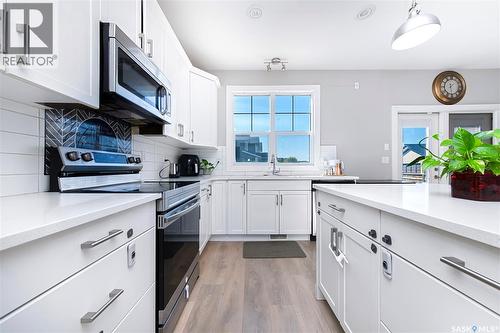 402 Meadows Boulevard, Saskatoon, SK 