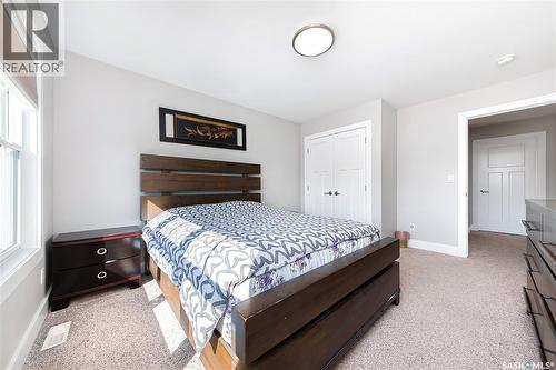 402 Meadows Boulevard, Saskatoon, SK 