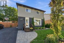22 BYWOOD CRESCENT Hamilton, ON L8J 1G8