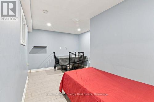 21 UPLAND DRIVE , Whitby (Blue Grass Meadows), Ontario L1N 8H9 4
