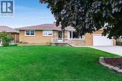 40 NICHOLAS STREET Leamington, ON N8H 3R9