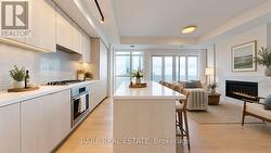 6111 - 7 GRENVILLE STREET Toronto, ON M4Y 0E9