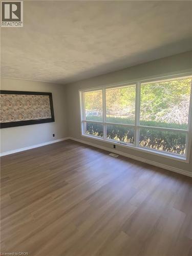 20 CARDILL Crescent N Unit# Full House , Waterloo, Ontario N2L 3Y6 3