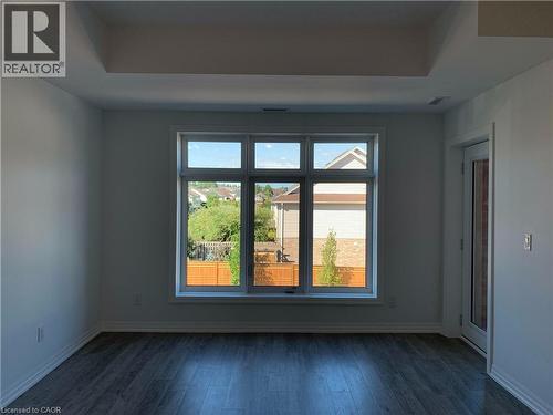 195 COMMONWEALTH Street Unit# 209 , Kitchener, Ontario N2E 0H5 4