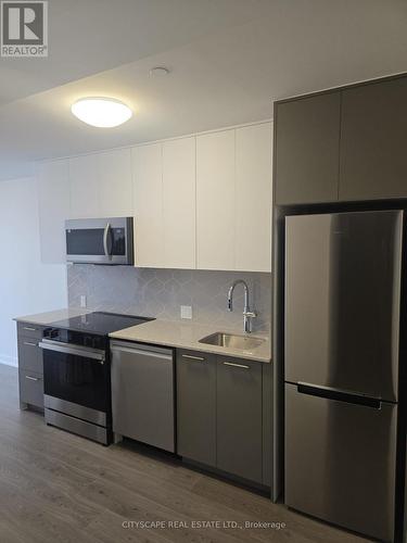 905 - 30 FRANCIS STREET S , Kitchener, Ontario N2G 1H7 3