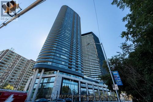 2811 - 575 BLOOR STREET E , Toronto, Ontario M4W 0B2