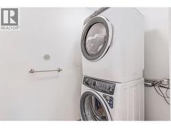 Laundry room/powder room. - 