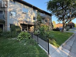 12 - 675 WONDERLAND ROAD S  London South (South M), ON N6K 1M1
